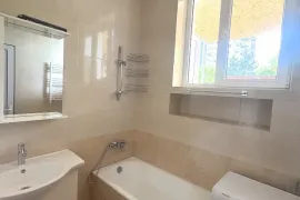 Аренда, 4 Kомнатная, Старое здание, Тбилиси, Дидубе