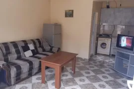 ქირავდება სახლი, 2 ოთახიანი, ბათუმი