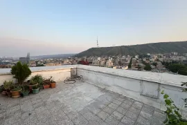 იყიდება ბინა, 4 ოთახიანი, ძველი აშენებული, თბილისი, ვერა