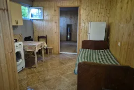 Ипотека квартиры, 2 Kомнатная, Старое здание, Тбилиси, Мухиани