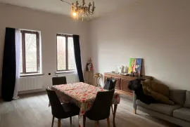 Продается Дом, 7 Kомнатная, Тбилиси, Санзона