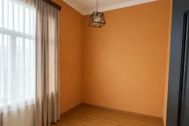 Apartment for sale, 3 Room, Old building, Tbilisi, Ortachala