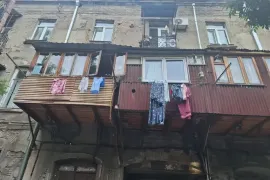 Apartment for sale, 4 Room, Old building, Tbilisi, Mtatsminda