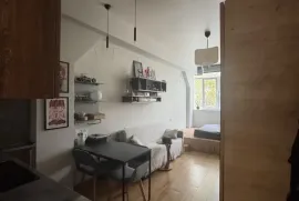 Продается квартира, 1 Kомнатная, Старое здание, Тбилиси, Дидубе