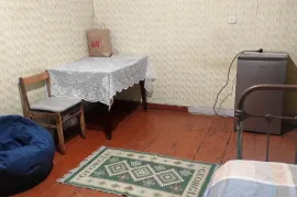 Аренда, 1 Kомнатная, Старое здание, Тбилиси, Сололаки