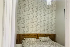 Аренда, 3 Kомнатная, Старое здание, Тбилиси, Вера