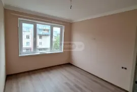 იყიდება ბინა, 4 ოთახიანი, ძველი აშენებული, ქუთაისი