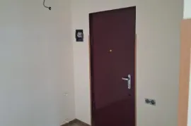 იყიდება ბინა, 4 ოთახიანი, ძველი აშენებული, ქუთაისი