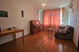 Apartment for sale, 4 Room, Old building, Suburbs of Tbilisi