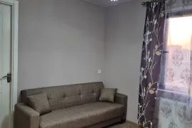 Аренда, 2 Kомнатная, Старое здание, Рустави, Новый Рустави