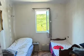 იყიდება სახლი, 4 ოთახიანი, თბილისი, გლდანი