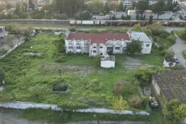 იყიდება, უნივერსალური კომერციული  ფართი