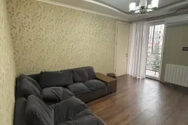 Аренда, 2 Kомнатная, Старое здание, Тбилиси, saburtalo