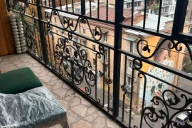 Аренда, 2 Kомнатная, Старое здание, Тбилиси, saburtalo