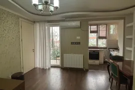 Аренда, 2 Kомнатная, Старое здание, Тбилиси, saburtalo