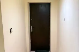 ქირავდება ბინა, 2 ოთახიანი, ძველი აშენებული, თბილისი, საბურთალო