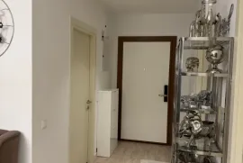 Продается квартира, 3 Kомнатная, Новостройка, Хелвачаурский район, Хелвачаури