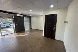 For Rent, Universal commercial space, Zastava
