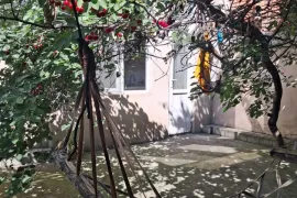 For Rent, 2 Room, Old building, Tbilisi, Chugureti