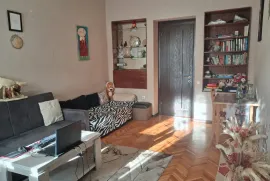 For Rent, 2 Room, Old building, Tbilisi, Chugureti