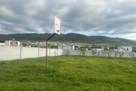 იყიდება მიწის ნაკვეთი