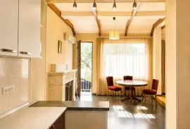 Apartment for sale, 4 Room, Old building, Tbilisi, vake