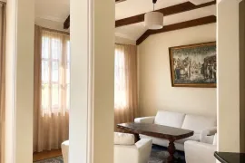 Apartment for sale, 4 Room, Old building, Tbilisi, vake
