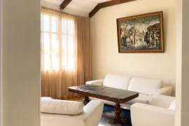 Apartment for sale, 4 Room, Old building, Tbilisi, vake