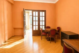 Apartment for sale, 4 Room, Old building, Tbilisi, vake