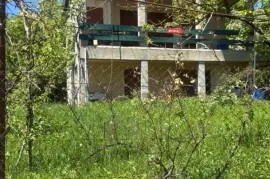 იყიდება სახლი, 5 ოთახიანი, მცხეთა, აღდგომლიანთკარი
