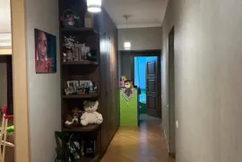 იყიდება ბინა, 3 ოთახიანი, ძველი აშენებული, თბილისი, დიდი დიღომი