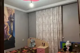 იყიდება ბინა, 3 ოთახიანი, ძველი აშენებული, თბილისი, დიდი დიღომი