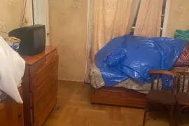 Продается квартира, 3 Kомнатная, Старое здание, Тбилиси, Глдани