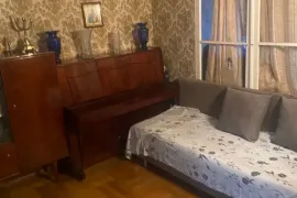 Продается квартира, 3 Kомнатная, Старое здание, Тбилиси, Глдани