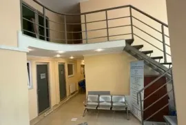 For Rent, Universal commercial space, Chugureti