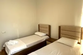 ქირავდება ბინა დღიურად, 3 ოთახიანი, ახალი აშენებული, ბათუმი, რუსთაველის უბანი