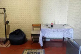 For Rent, 1 Room, Old building, Tbilisi, Sololaki