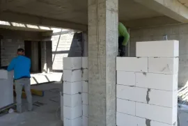 Green Horizon Construction-ში ჩვენ ვქმნით სივრცეებს