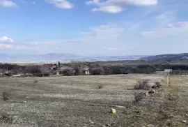 იყიდება მიწის ნაკვეთი, სასოფლო - სამეურნეო, სოფ. დიღომი
