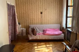Продается квартира, 2 Kомнатная, Старое здание, Тбилиси, Исани