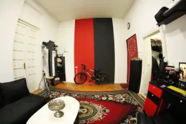 Apartment for sale, 5 Room, Old building, Tbilisi, Chugureti