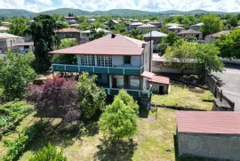 Продается Дом, 8 Kомнатная, Гурджаани