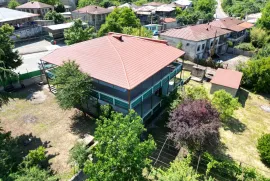 Продается Дом, 8 Kомнатная, Гурджаани