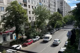 ქირავდება ბინა დღიურად, 1 ოთახიანი, ძველი აშენებული, თბილისი, საბურთალო