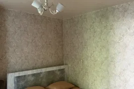 ქირავდება ბინა დღიურად, 1 ოთახიანი, ძველი აშენებული, თბილისი, საბურთალო