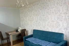 ქირავდება ბინა დღიურად, 1 ოთახიანი, ძველი აშენებული, თბილისი, საბურთალო