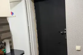 ქირავდება ბინა დღიურად, 1 ოთახიანი, ძველი აშენებული, თბილისი, საბურთალო