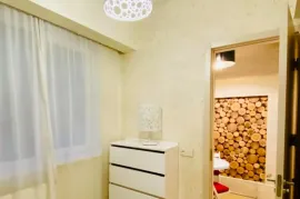 For Rent, 2 Room, Old building, Tbilisi, saburtalo