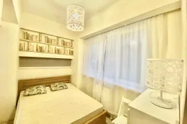 For Rent, 2 Room, Old building, Tbilisi, saburtalo