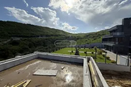 იყიდება სახლი, 6 ოთახიანი, თბილისის შემოგარენი, თხინვალი